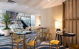 Hilton Surfers Paradise Hotel & Residences