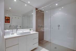 Hilton Surfers Paradise Hotel & Residences