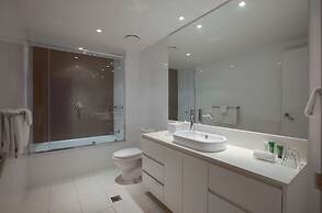 Hilton Surfers Paradise Hotel & Residences