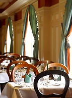 River Island Hotel