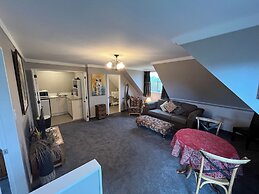 Tudor Manor Bed & Breakfast
