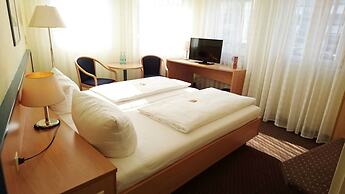 Central Hotel
