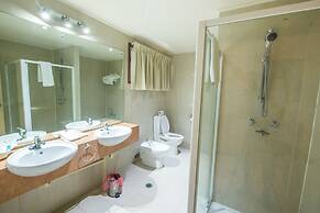 Madang Resort