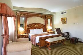 Imperial Royale Hotel