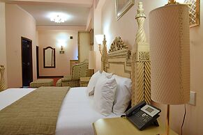 Imperial Royale Hotel