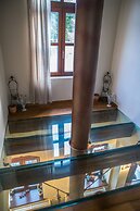 Oikoperiigitis Hotel