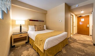 Monte Carlo Inn & Suites Downtown Markham
