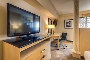 Monte Carlo Inn & Suites Downtown Markham