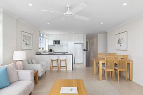 84 The Spit Holiday Apartments