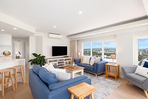 84 The Spit Holiday Apartments