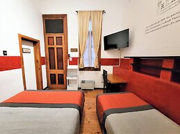 Maki Hostel Valparaiso