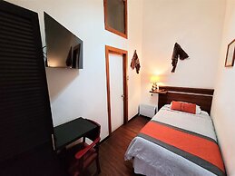 Maki Hostel Valparaiso