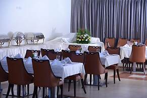 Al Madina Suites Doha