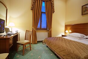 Chopin Hotel