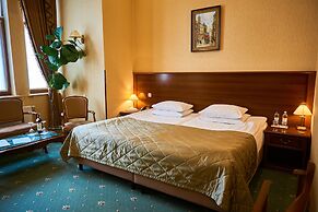 Chopin Hotel