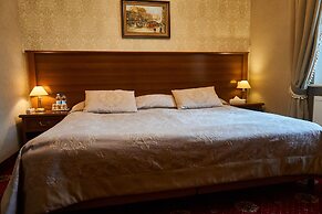 Chopin Hotel