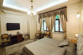 Chopin Hotel