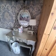 Driftwood Hotel
