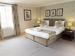 Hadley Bowling Green Inn