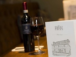 Hadley Bowling Green Inn