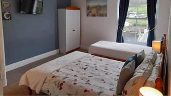 Saffron House Hotel