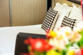 City Avenue Hotel