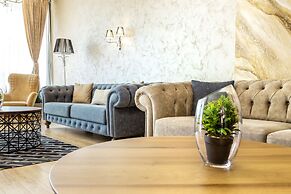 City Avenue Hotel