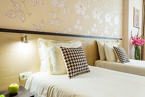 City Avenue Hotel