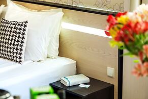City Avenue Hotel