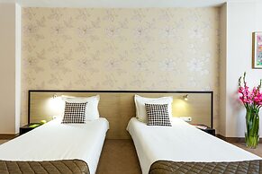 City Avenue Hotel