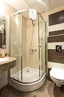 City Avenue Hotel