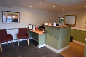 Crossways Inn