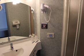 Crau Hotel