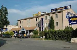 Crau Hotel