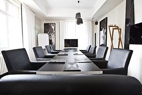 Platinum Residence Boutique Hotel