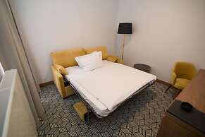 Platinum Residence Boutique Hotel
