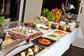 Platinum Residence Boutique Hotel