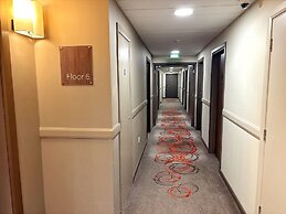 Clayton Hotel Cardiff