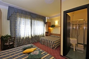 Hotel Promenade Universale