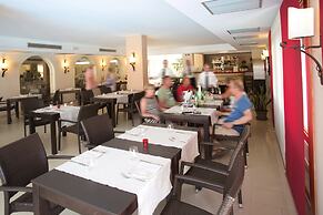 Tropis Hotel