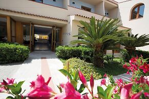 Tropis Hotel