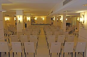 Tropis Hotel