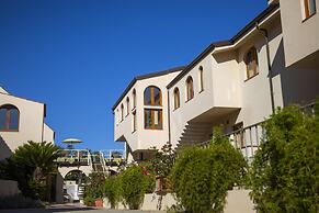 Tropis Hotel