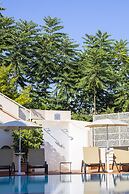 Tropis Hotel