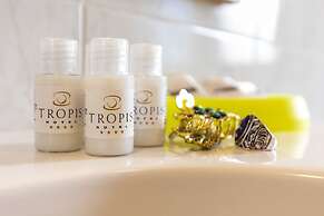Tropis Hotel