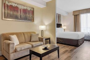 Comfort Hotel Bayer's Lake