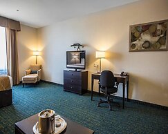 Comfort Hotel Bayer's Lake