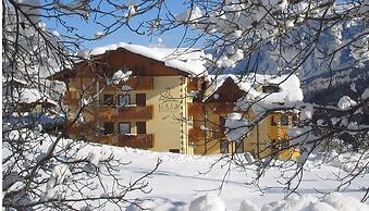 Gaia Wellness Residence Hotel