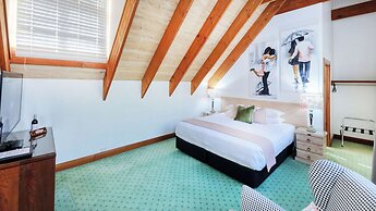 Mt Tamborine Stonehaven Manor