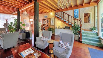 Mt Tamborine Stonehaven Manor